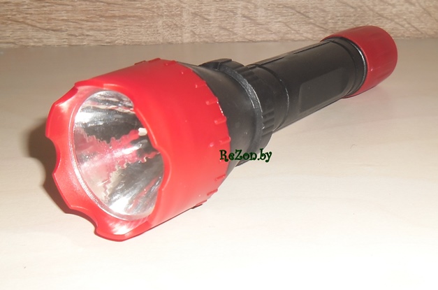 Ручной фонарь Ultraflash 6102-TH